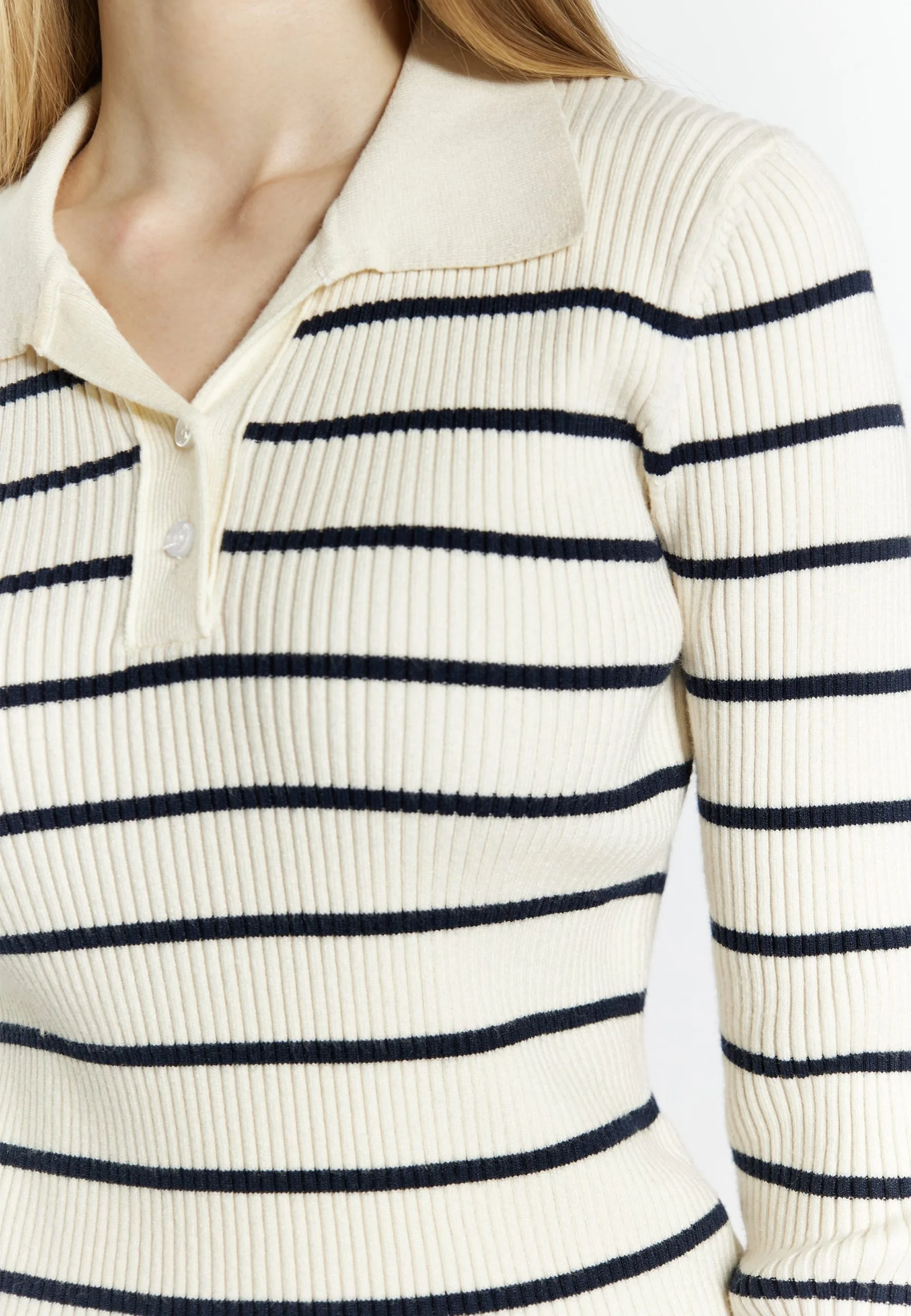 Dreimaster KilataMaglioneWollweiss Marine Donna Maglieria 4DR21I0E4-T11 6 Dreimaster KilataMaglioneWollweiss Marine Donna Maglieria 4DR21I0E4-T11 - immagine 4