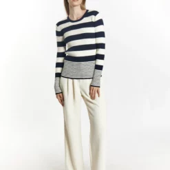 Dreimaster MaglioneMarine Wollweiss Donna Maglieria 4DR21I0EA-K11 -Dreimaster 935211fd4a134bf9a8698fd1723f0699 scaled